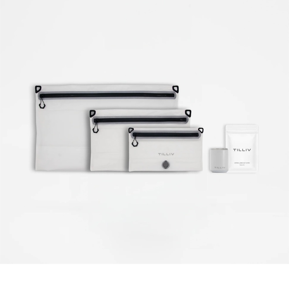 TILVIV White Travel Pouch Set